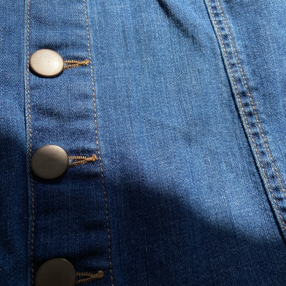 Button up denim high waisted skirt - Picture 3 of 3